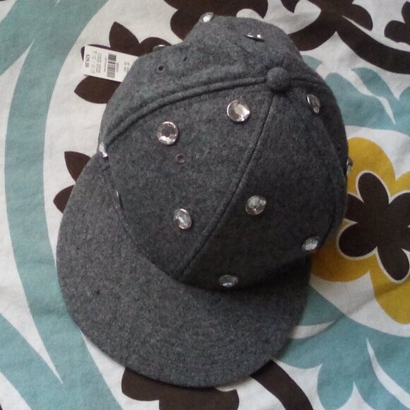 Brand New, never worn Victoria's Secret Baseball Cap with a little BLING! - Picture 1 of 7